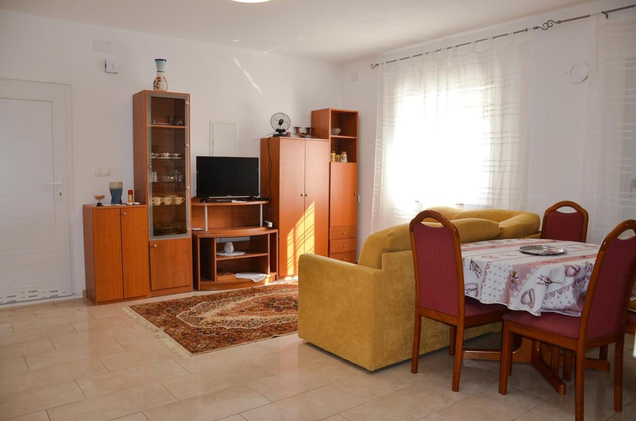 Apartman Zrina Ostro Кралєвиця Екстер'єр фото